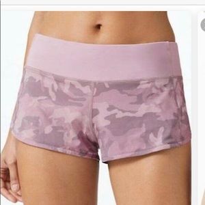 Lululemon Speed Up Short 2.5” Camo NWT